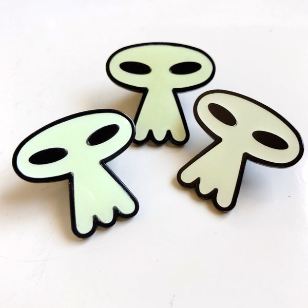 Alien Ghost Enamel Pin